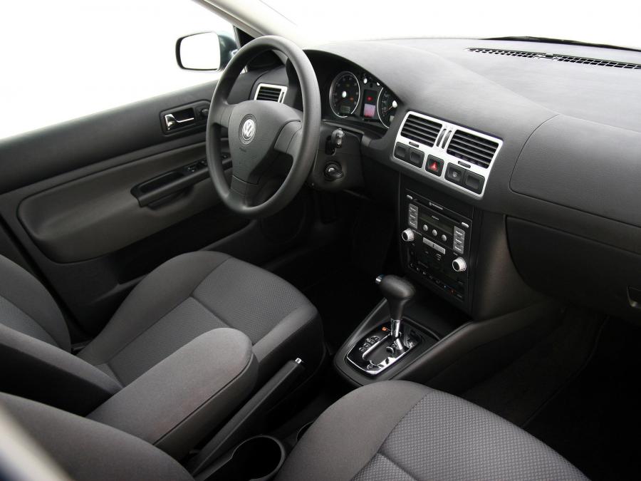  Volkswagen Bora 2007 года  (BR) (фото 3 из 8)